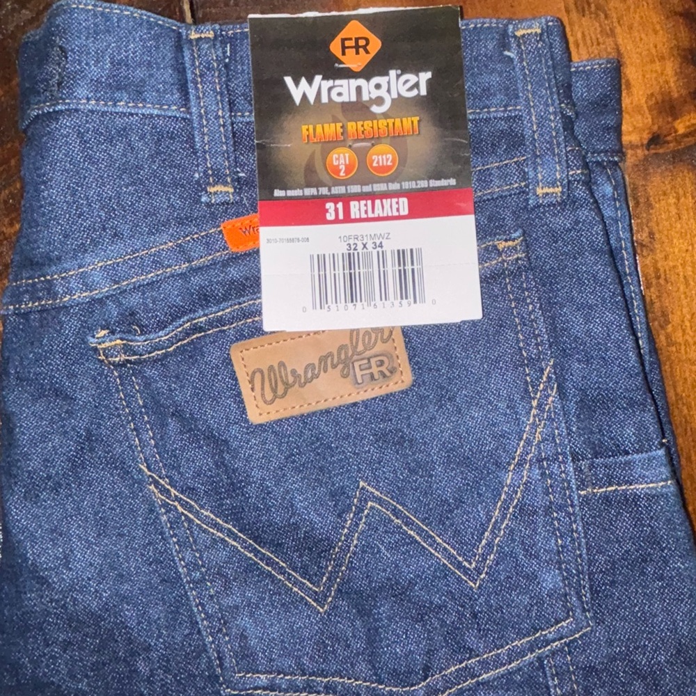 Wrangler NWT Men's Flame Resistant Jeans